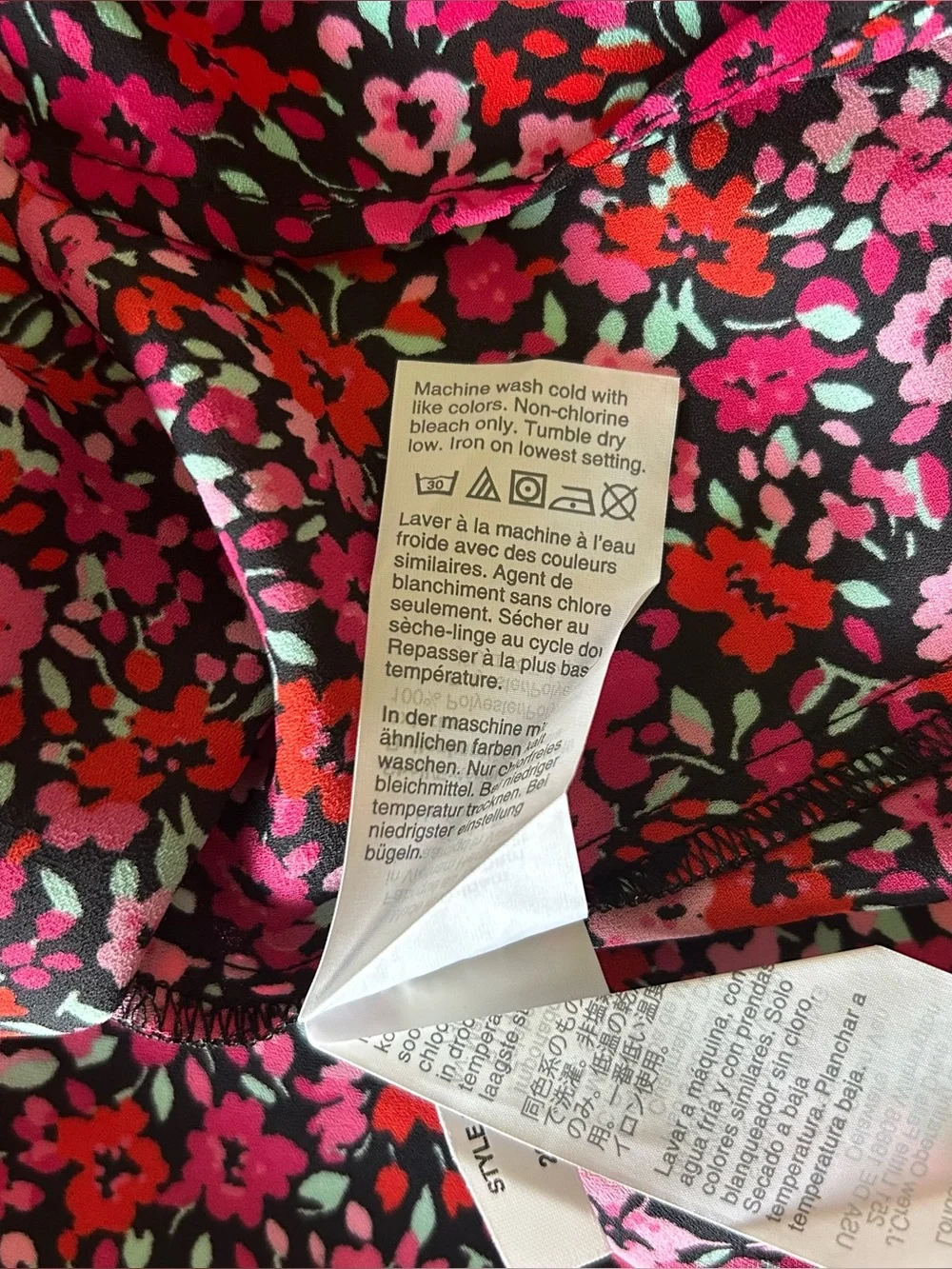 J CREW Factory Women L Pink Red Floral Flowers on Black Long Sleeve Blouse Top.